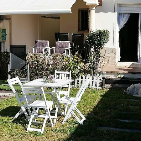 Rosario Βίλα L' Escala Εξωτερικό φωτογραφία